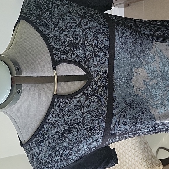 Womens tunic top - Picture 3 of 5